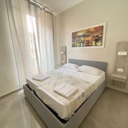 Hotel La Pace Naples Luaran gambar