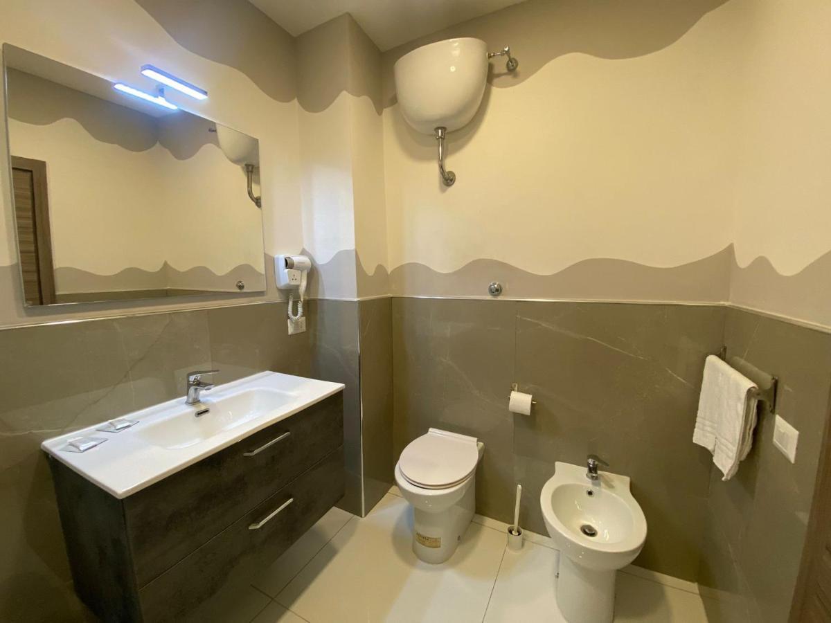 Hotel La Pace Naples Luaran gambar