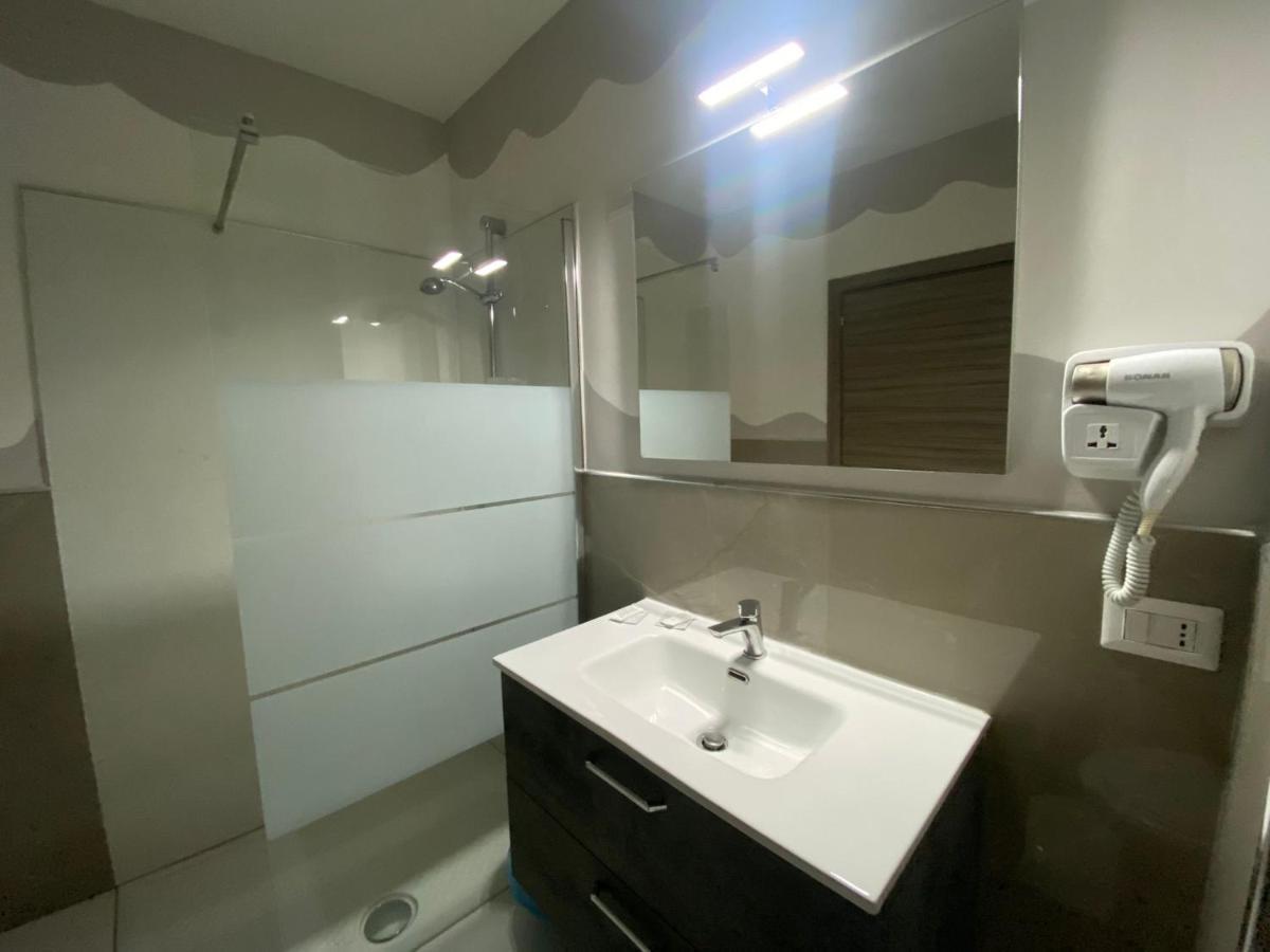 Hotel La Pace Naples Luaran gambar
