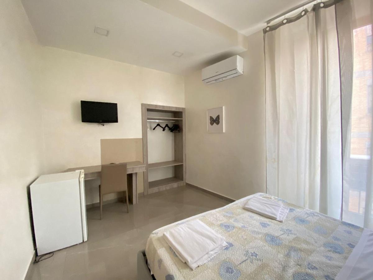 Hotel La Pace Naples Luaran gambar