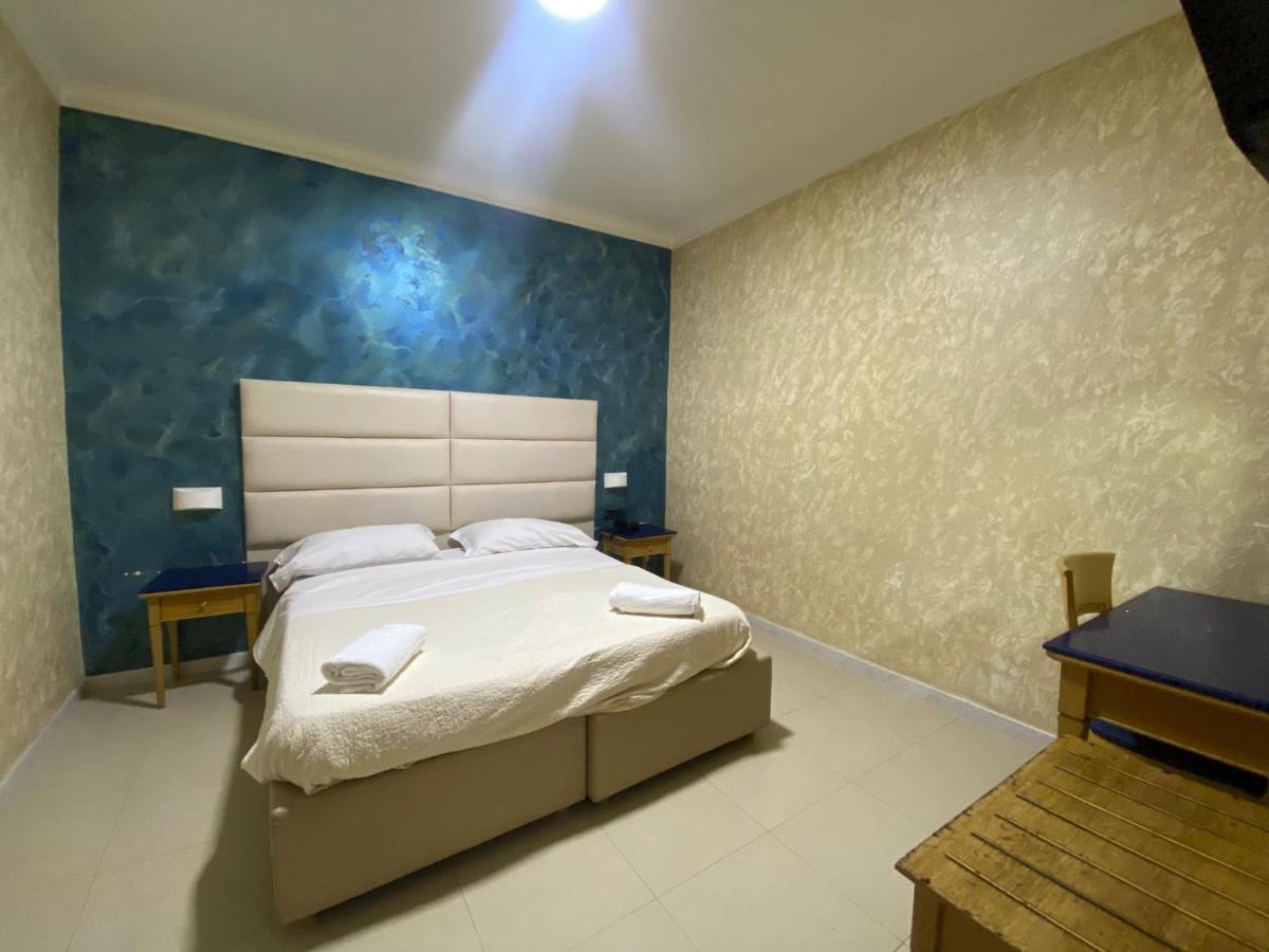 Hotel La Pace Naples Luaran gambar