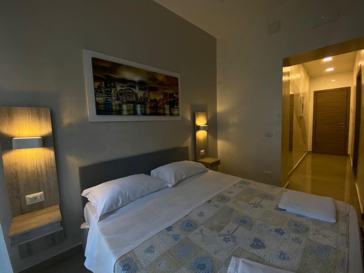 Hotel La Pace Naples Luaran gambar