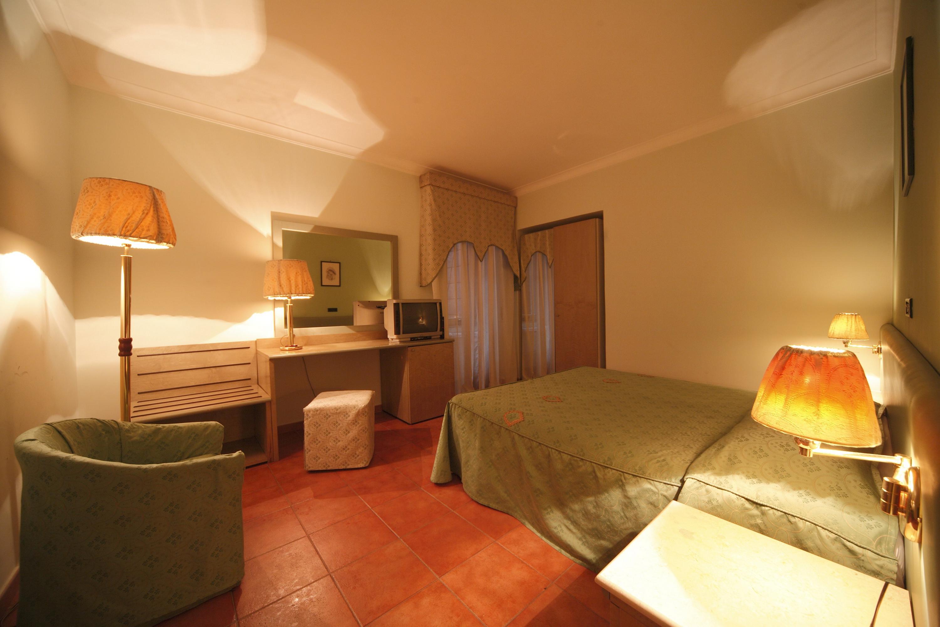Hotel La Pace Naples Bilik gambar