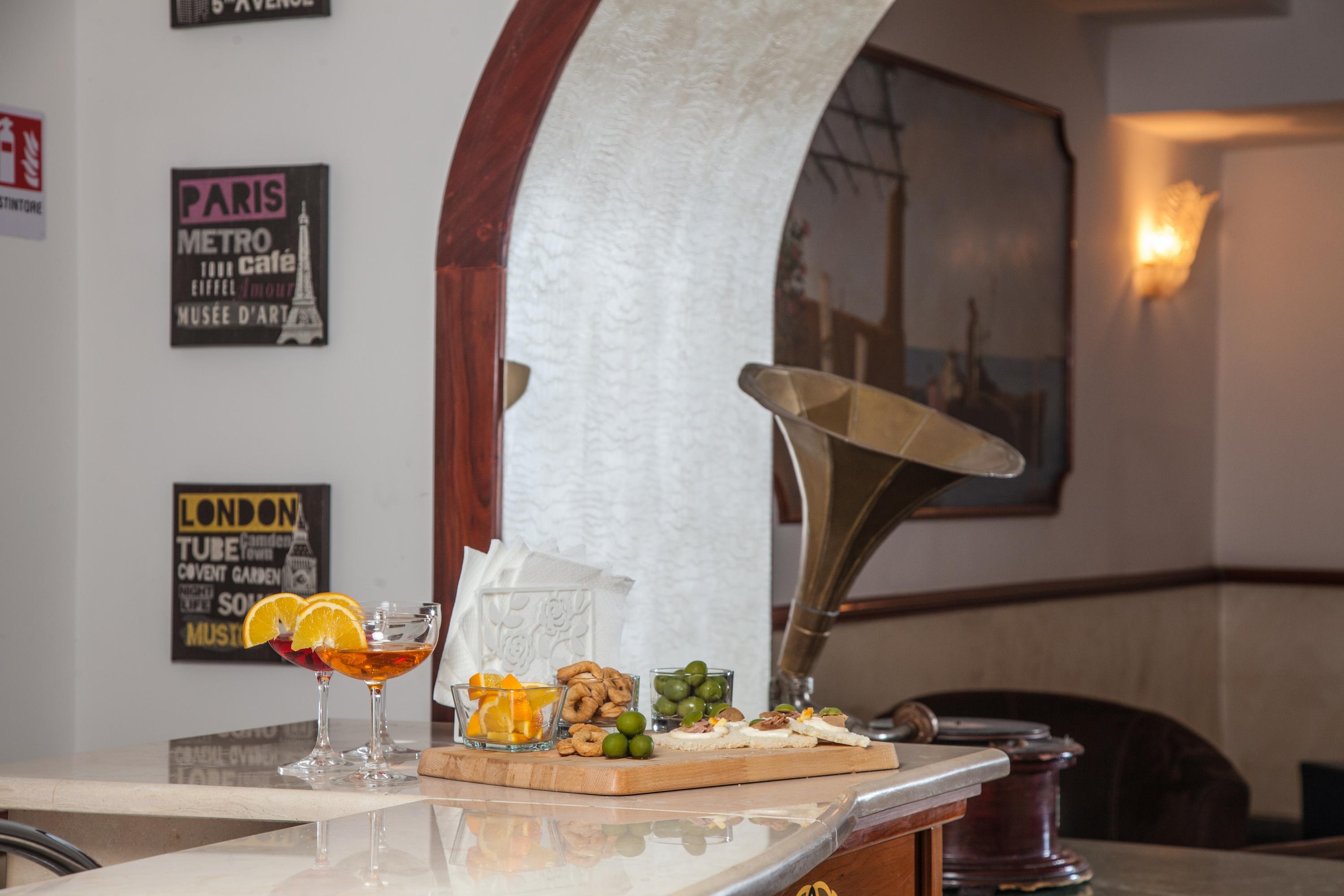 Hotel La Pace Naples Luaran gambar