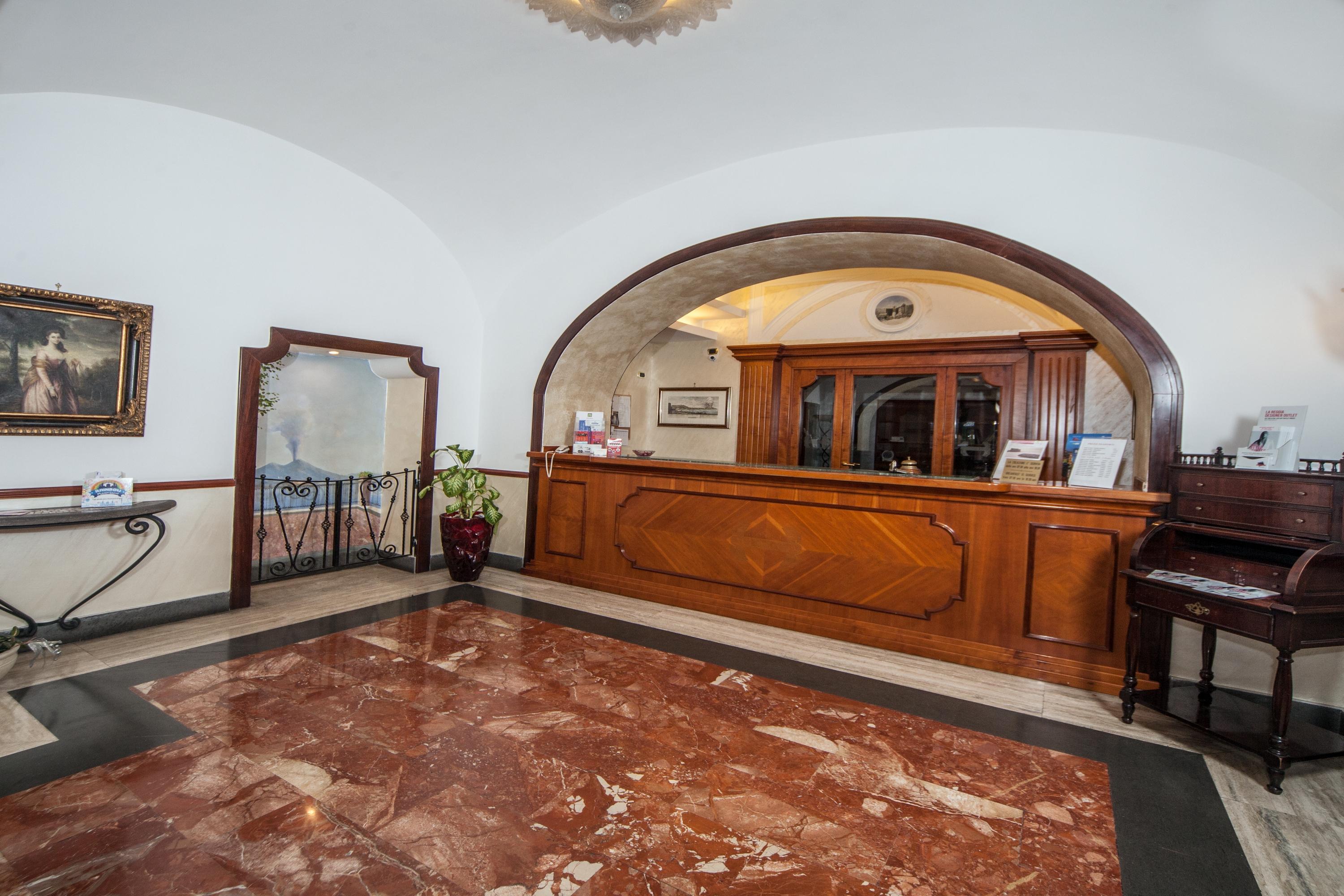 Hotel La Pace Naples Luaran gambar
