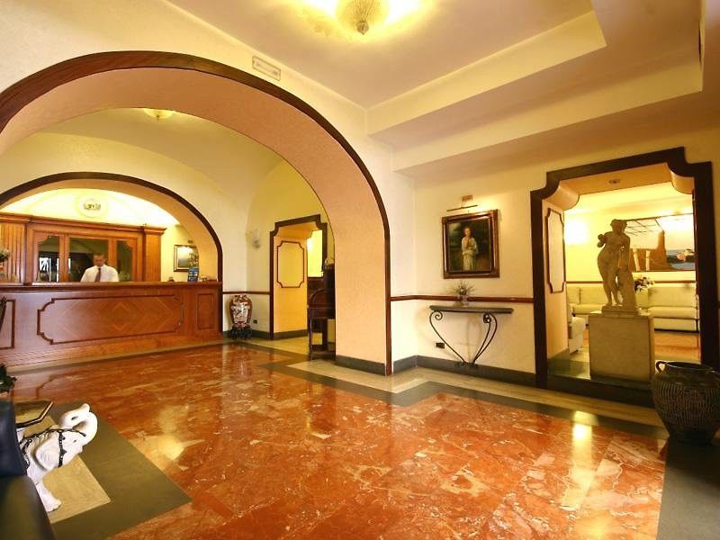 Hotel La Pace Naples Luaran gambar